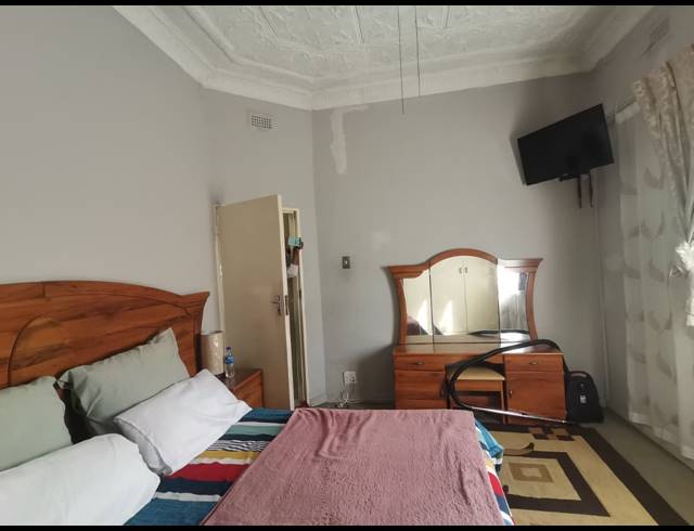 3 BEDROOM HOUSE FOR SALE IN REGENTS PARK
